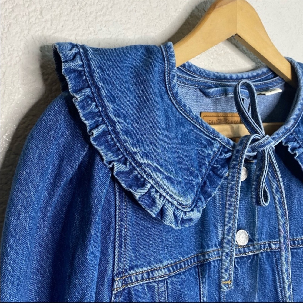 Levi's Blue Jean Jacket with Ruffle Collar - Picture 6 of 15